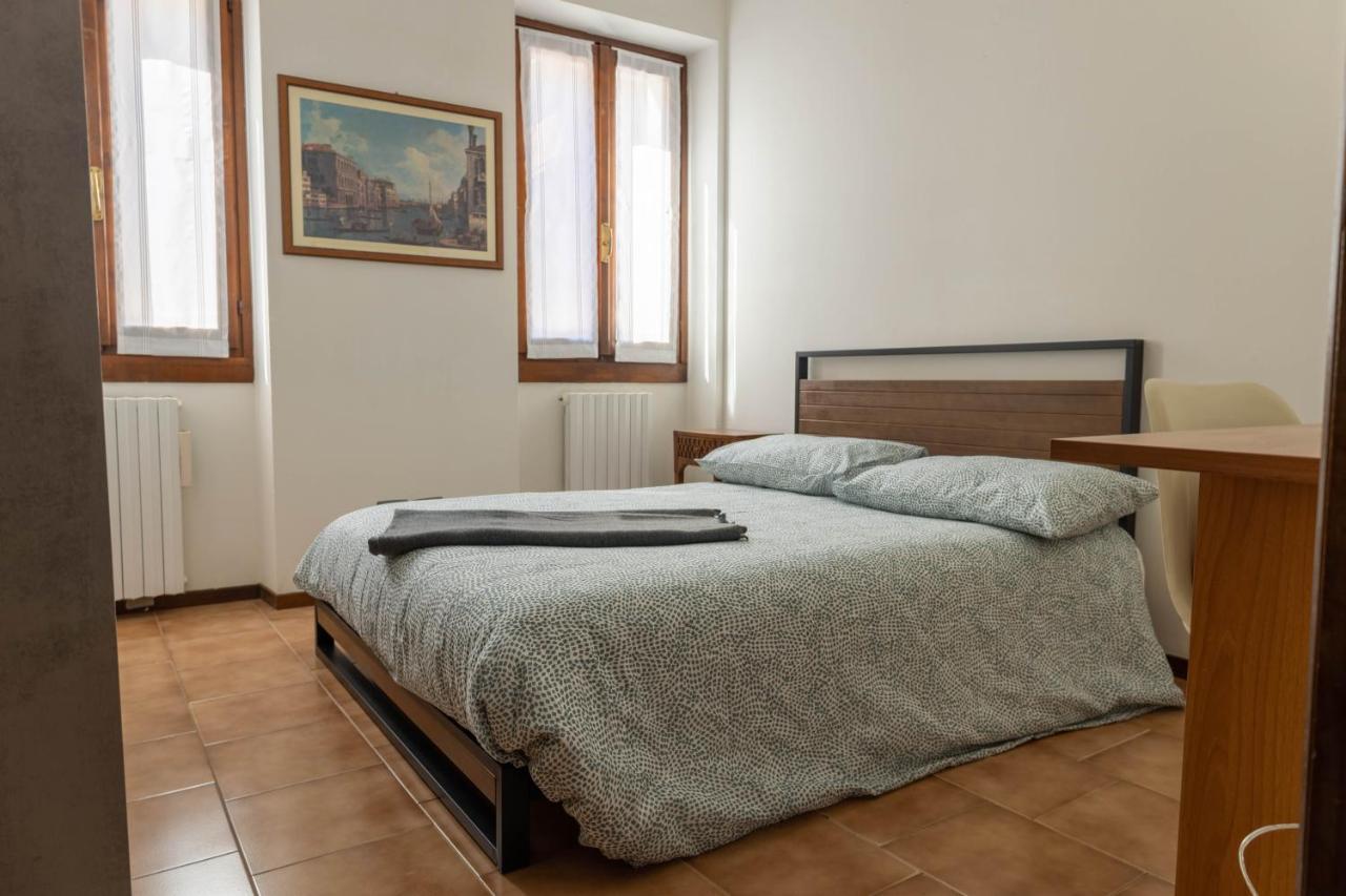 Haus Martina Apartment Desenzano del Garda Exterior photo