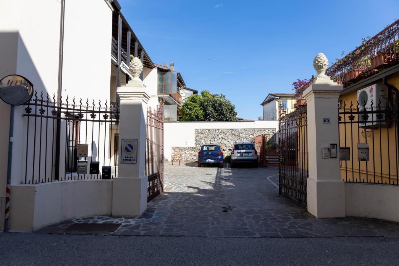 Haus Martina Apartment Desenzano del Garda Exterior photo