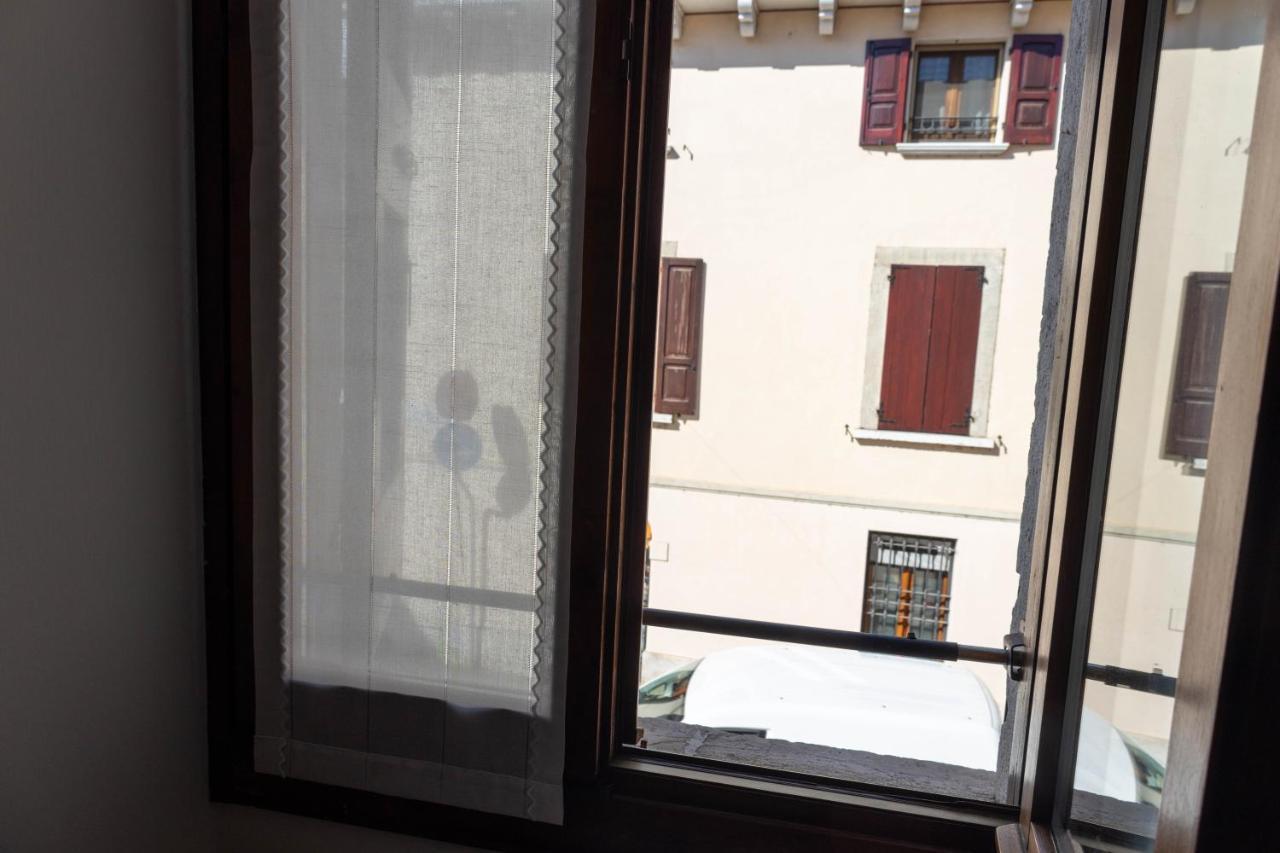 Haus Martina Apartment Desenzano del Garda Exterior photo
