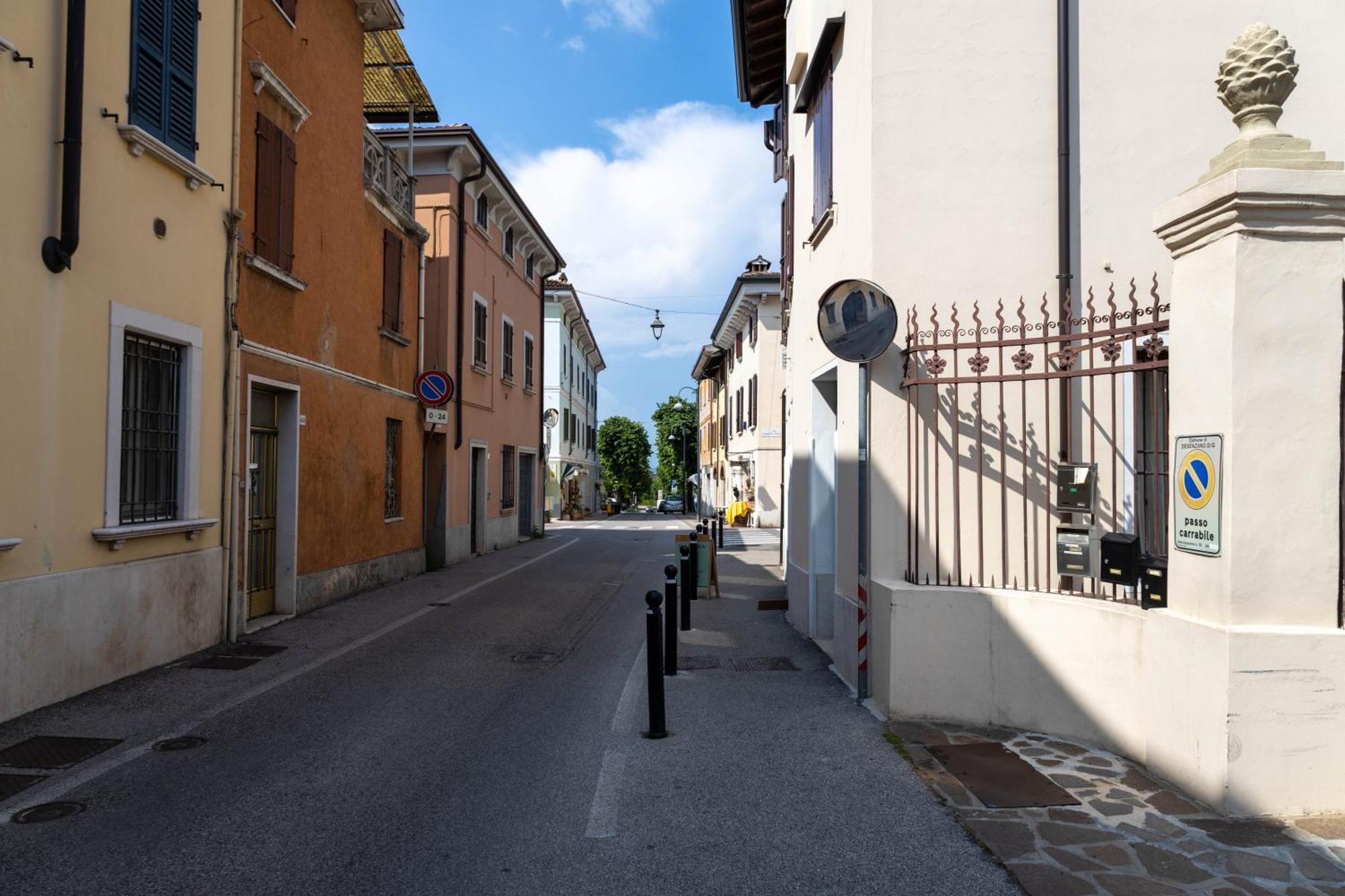 Haus Martina Apartment Desenzano del Garda Exterior photo
